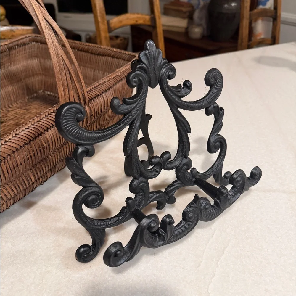 Elegant Heavy Black Iron Scroll Decorative stand for art